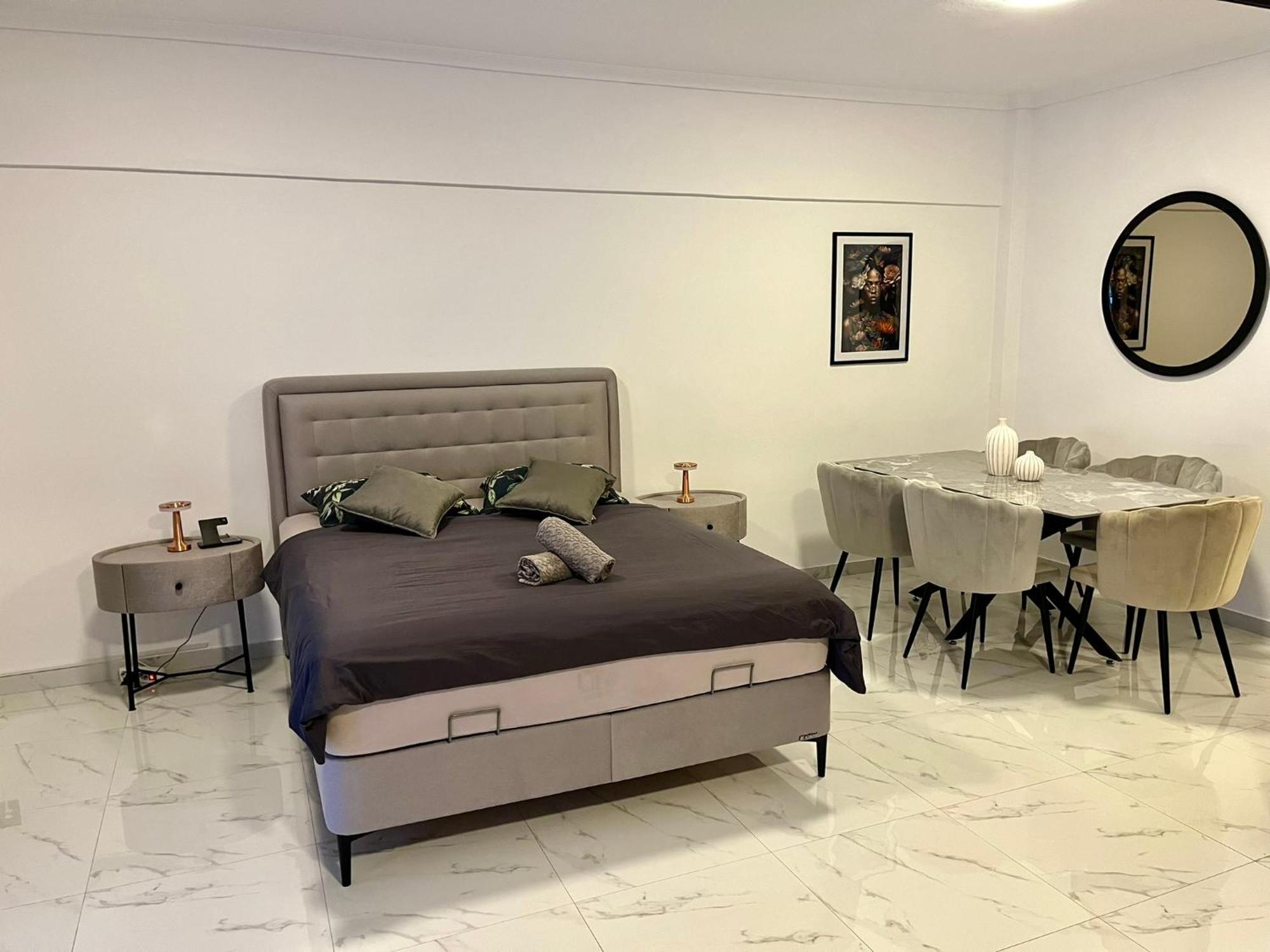 Premium 90m2 Apartment